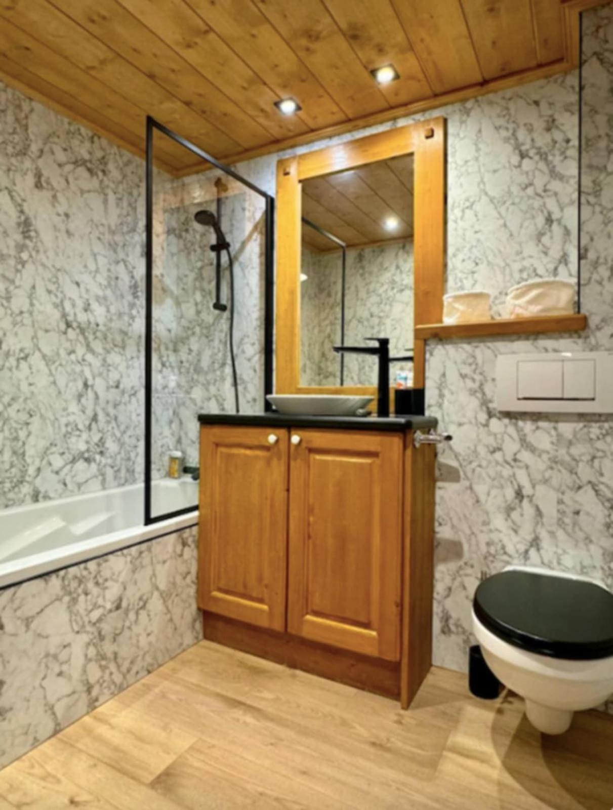 Family In Tour-argentiere Chalet